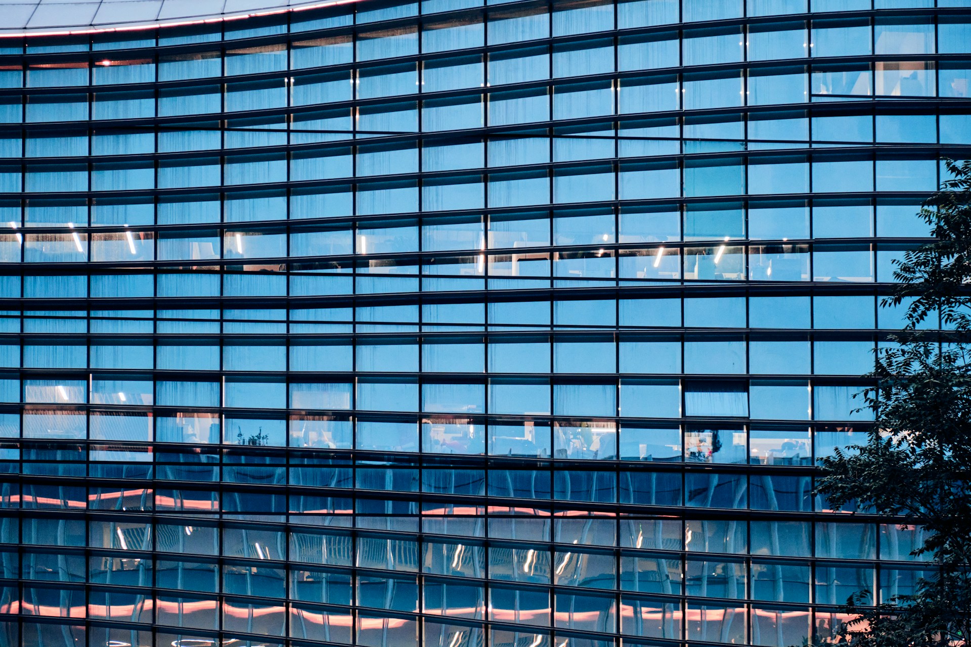 a tall glass building