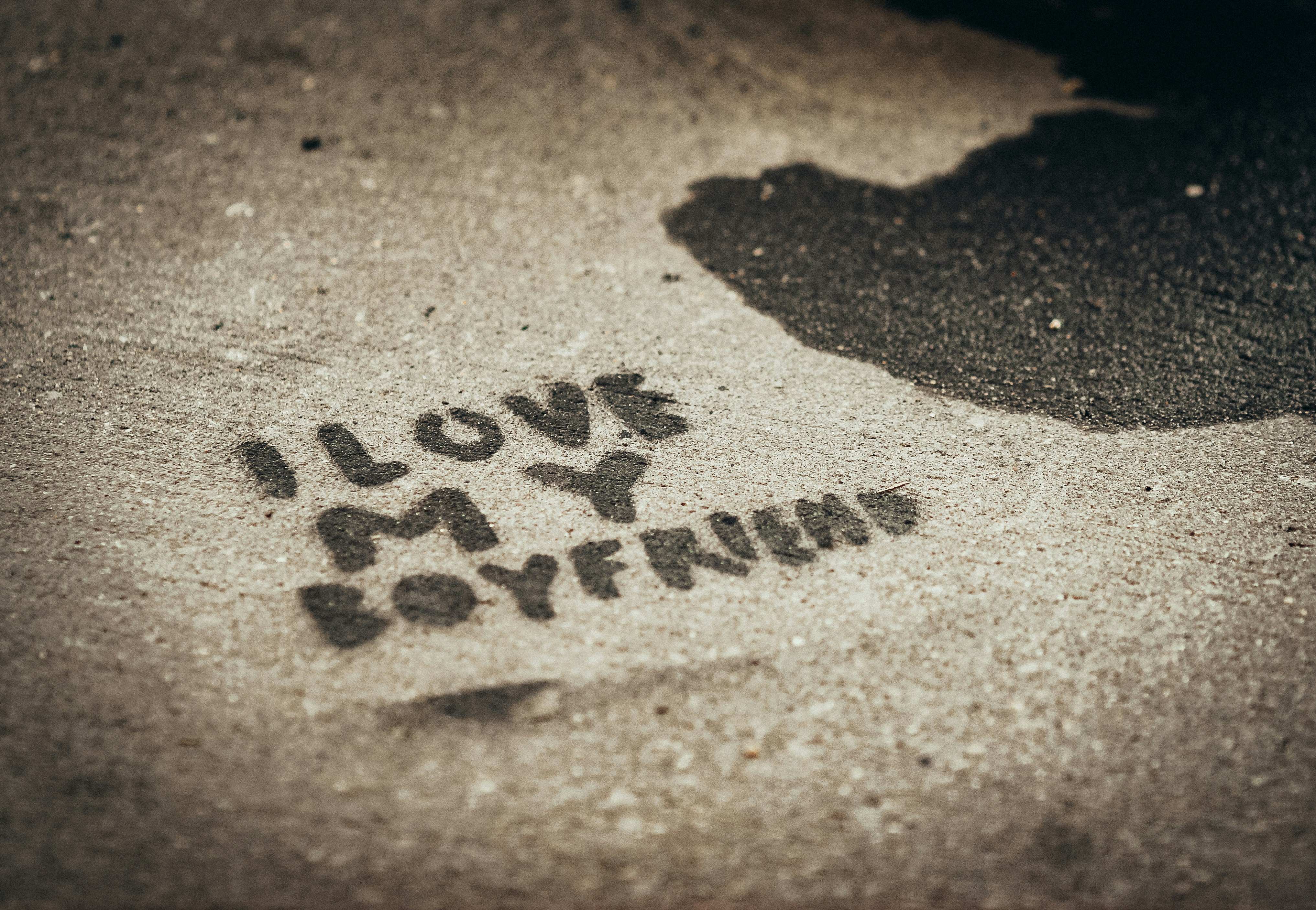 Cute Things to Say to Your Boyfriend: A Magnetic Guide to Sweet Phrases