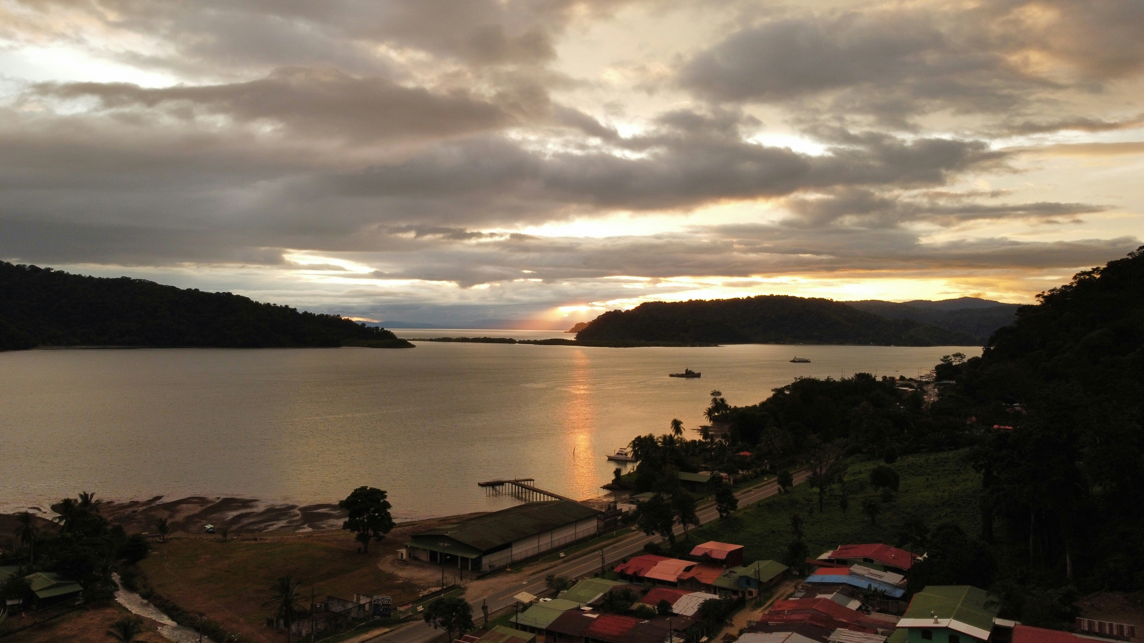 Golfito, Costa Rica - Atardecer 