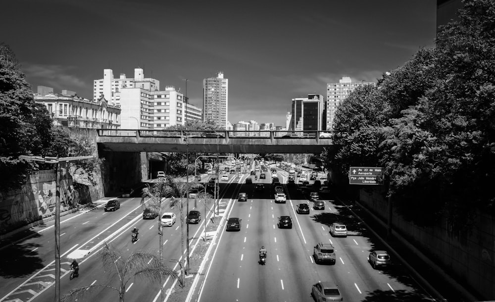 a black and white photo of a city street