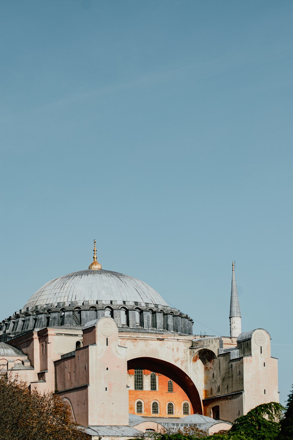 a large building with a dome on top of it