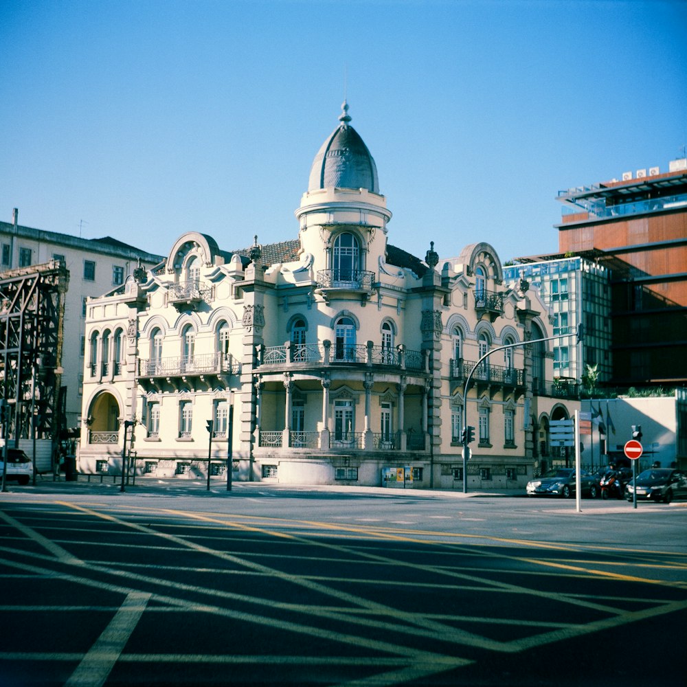 a large building with a dome on top of it