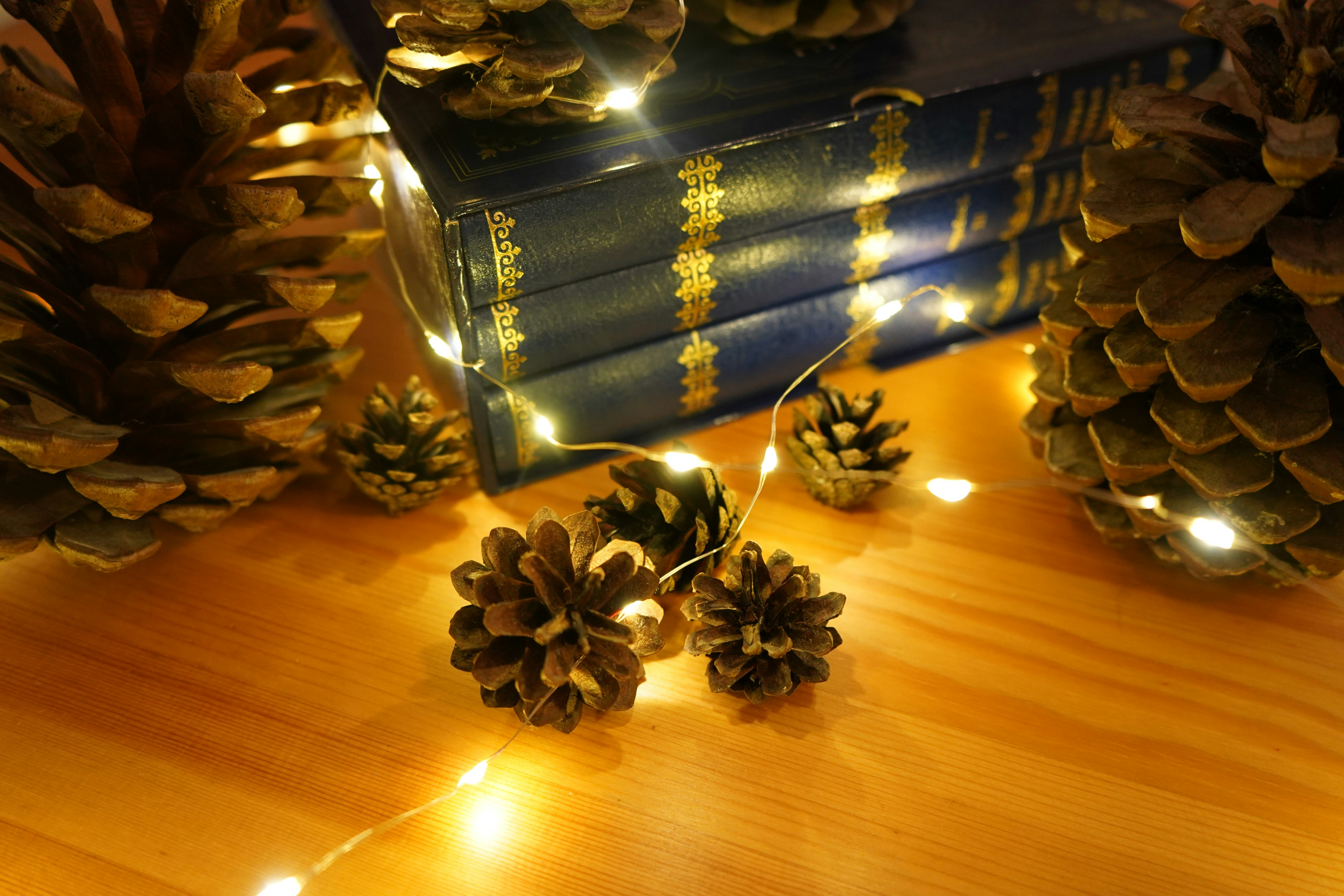 christmas winter wallpaper, wallpaper, Glass Jar Christmas Crafts for Adults 4