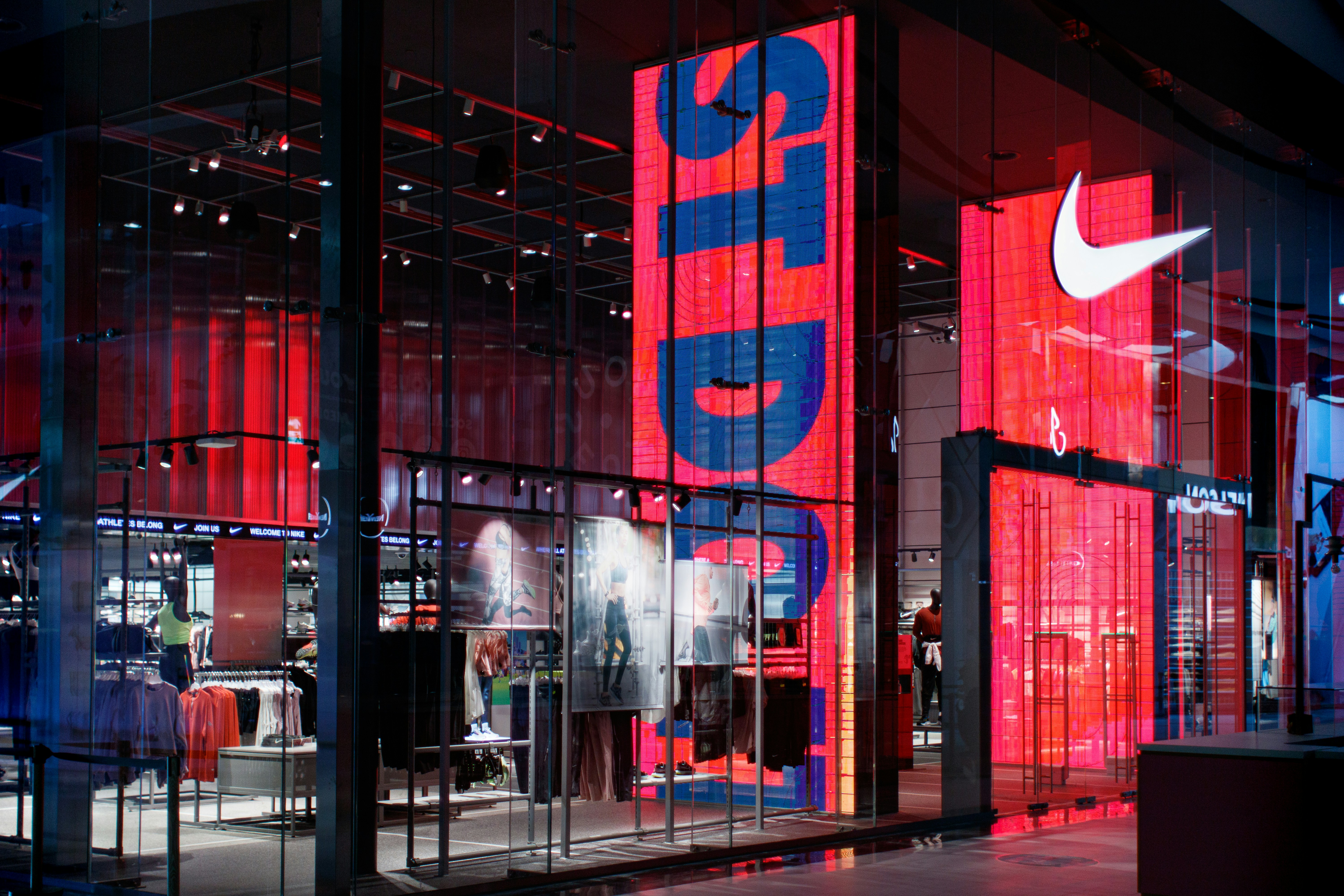 nike store lakeside