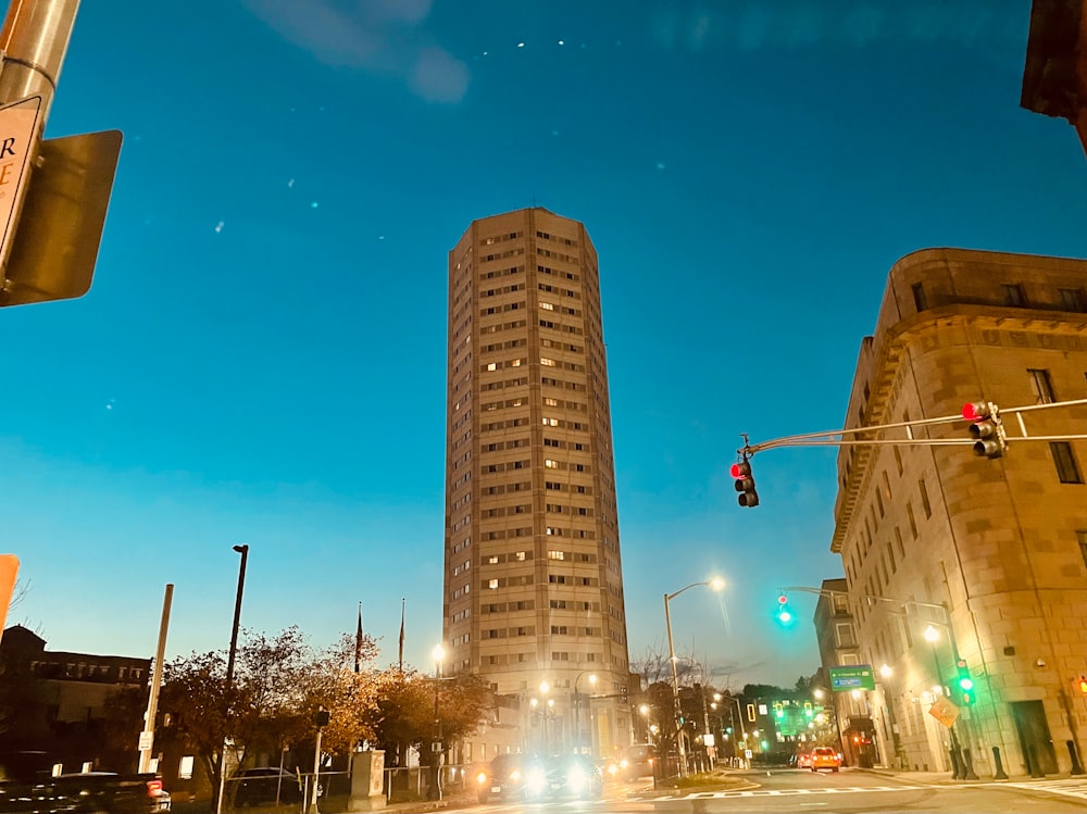 a tall building sitting next to a traffic light