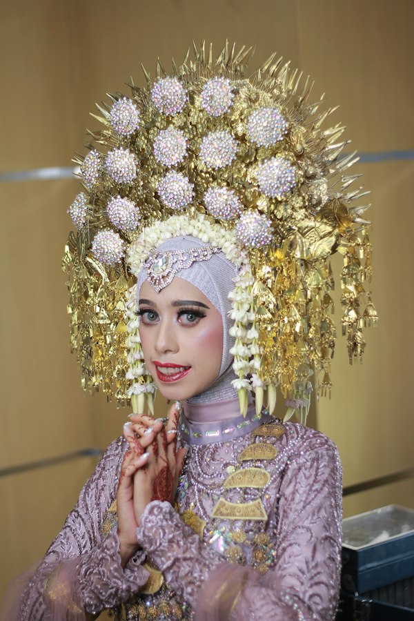 Kebaya Hijab Soft Gold