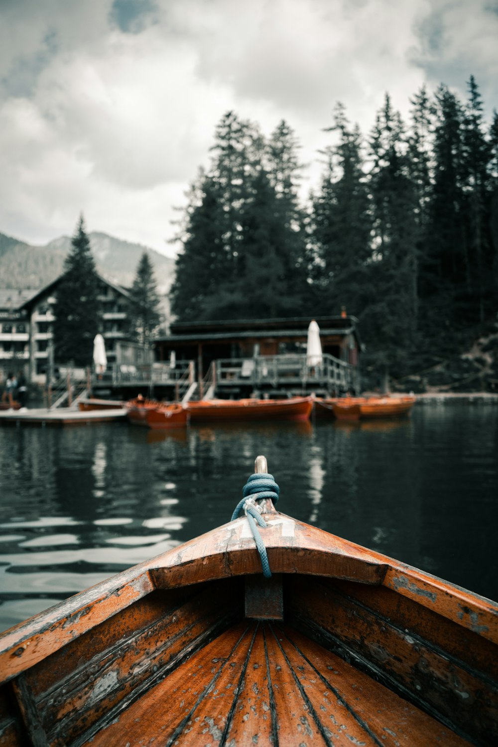 a boat that is sitting in the water