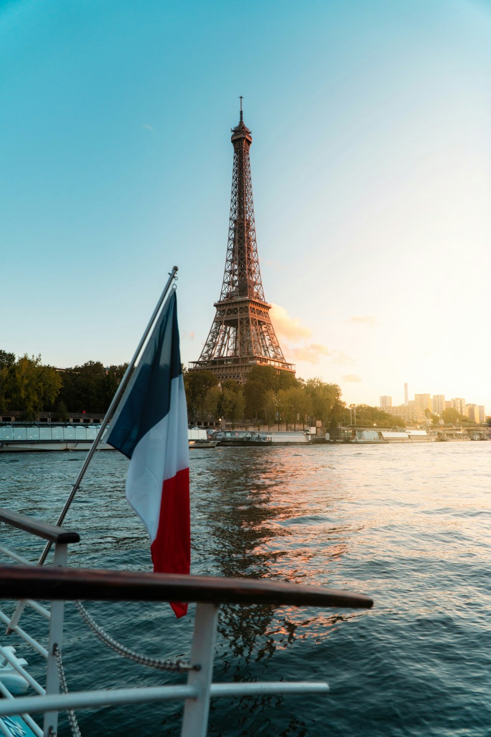 the eiffel tower towering over a body of water