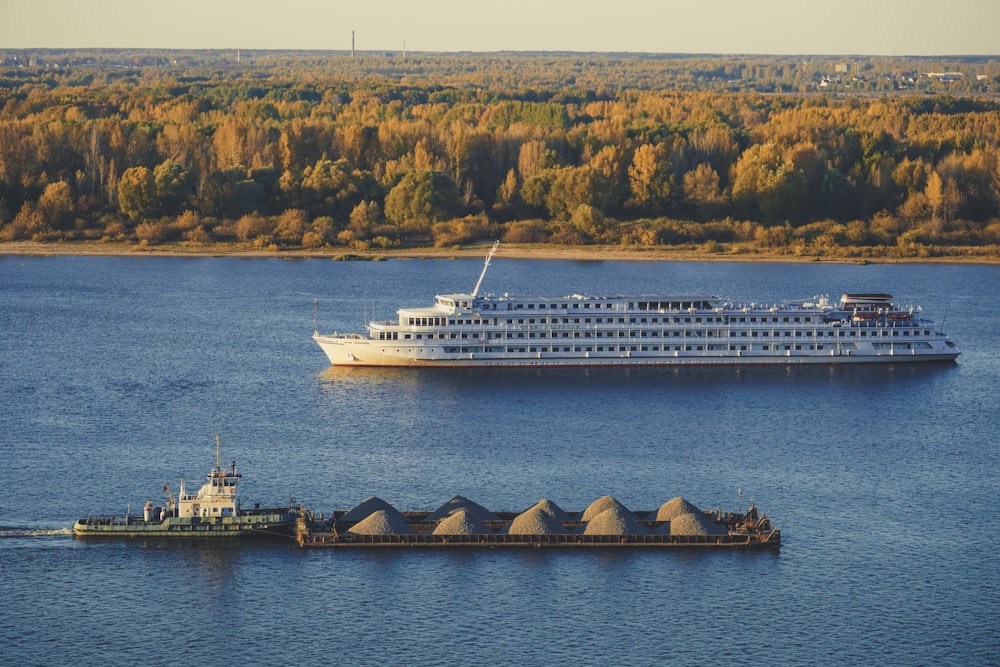 a large cruise ship in the middle of a lake