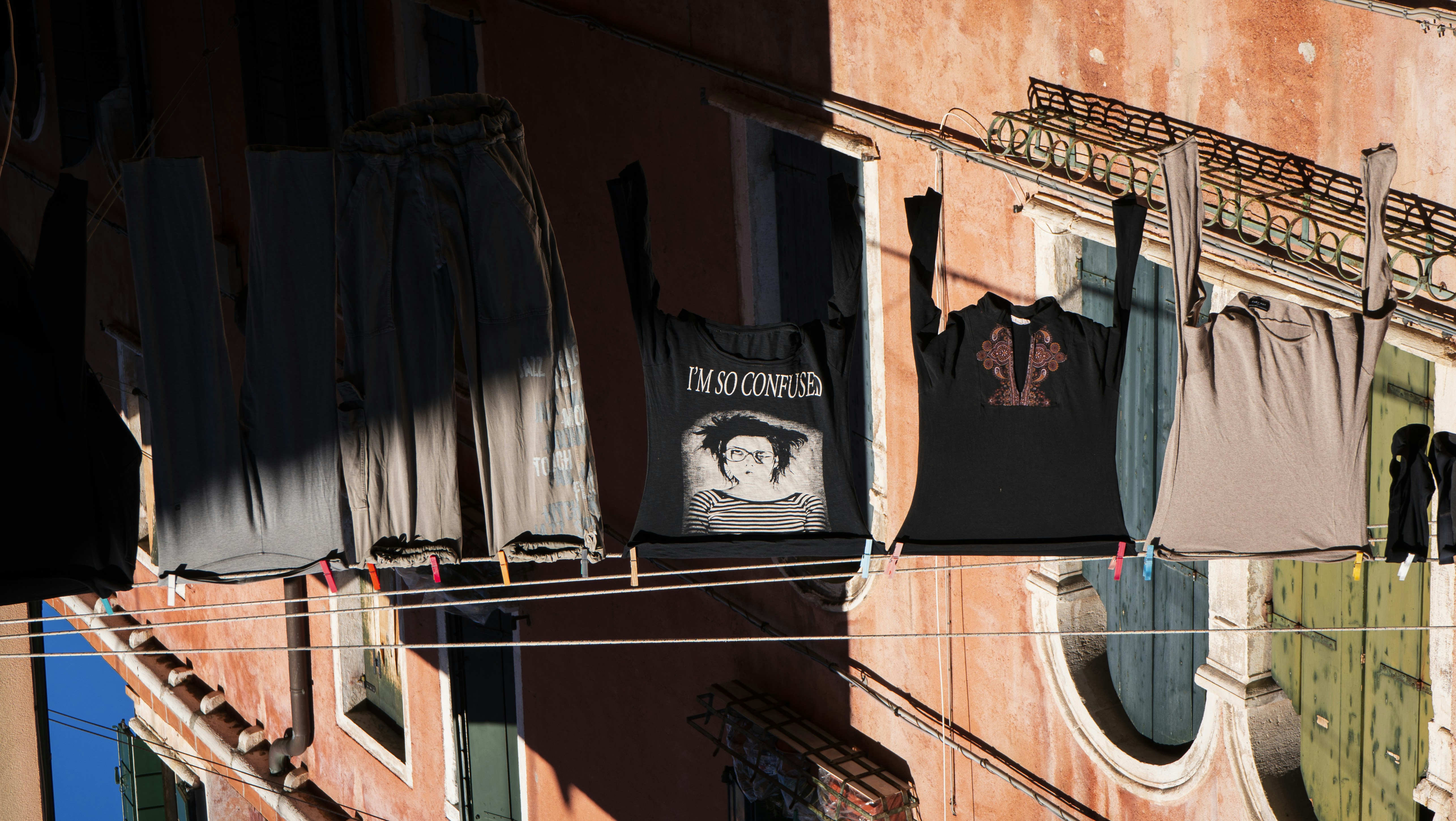 Perplexity AI深度测评：比ChatGPT更适合做研究的AI搜索