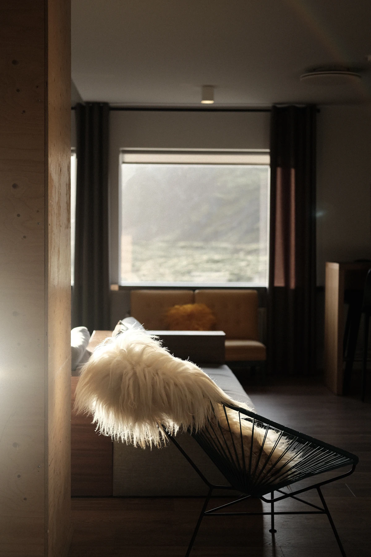 Quiet room with a window overlooking nature