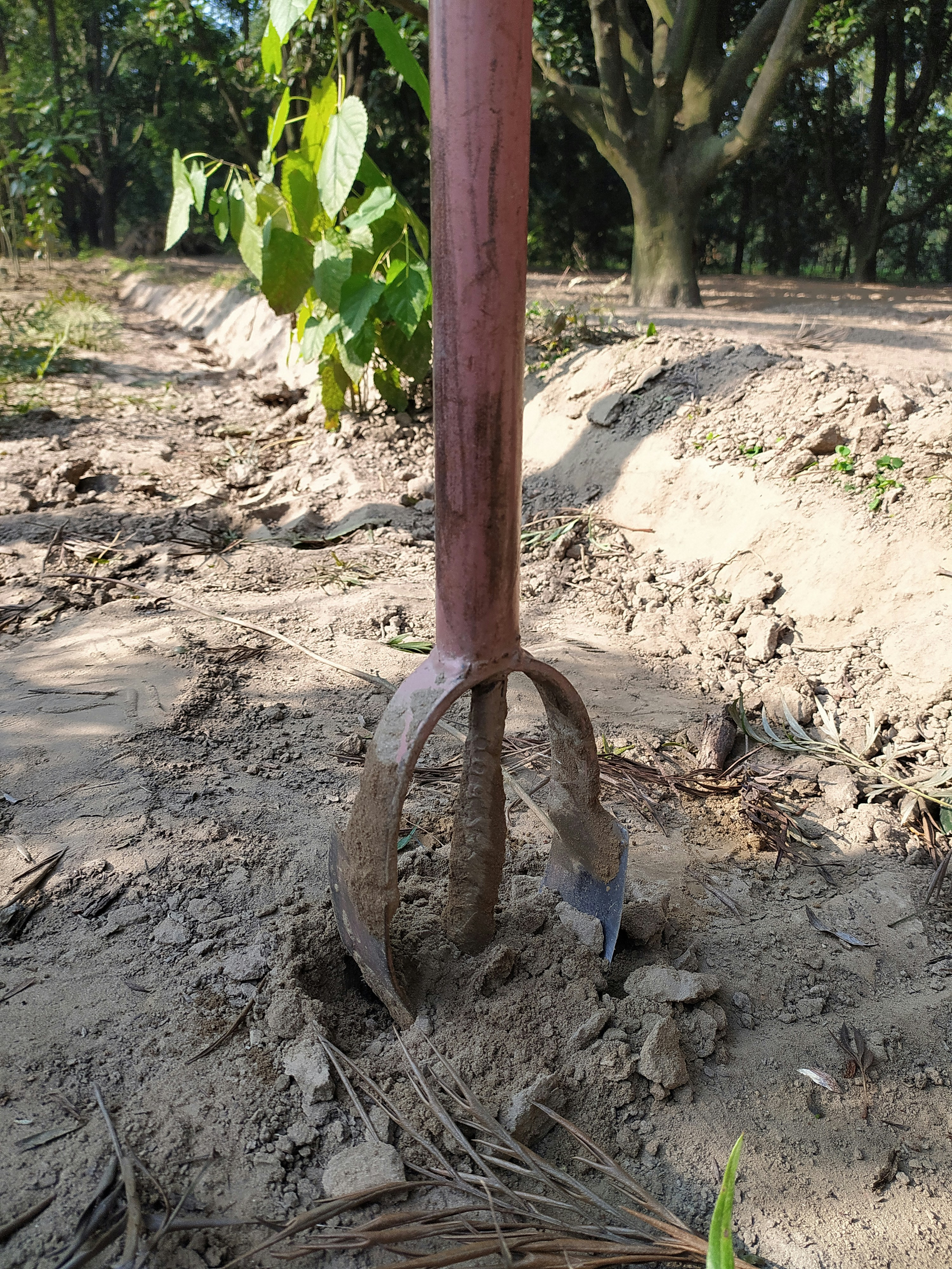 Ergonomic Garden Trowel