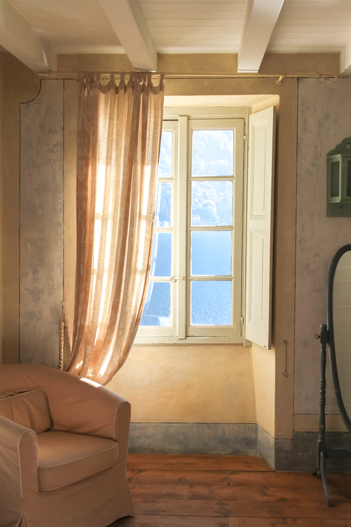 Floor to ceiling curtains