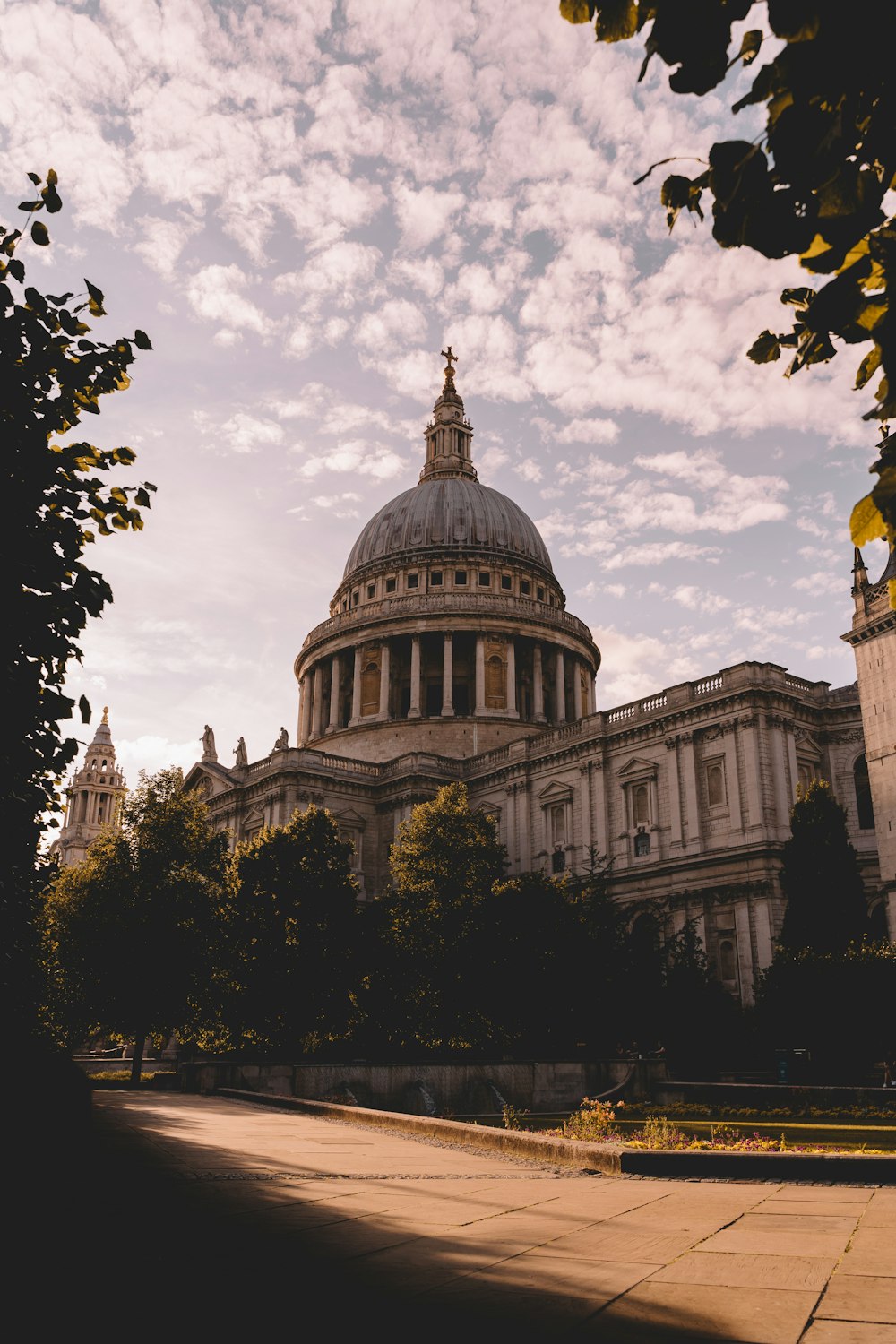 the dome of a building with a sky background