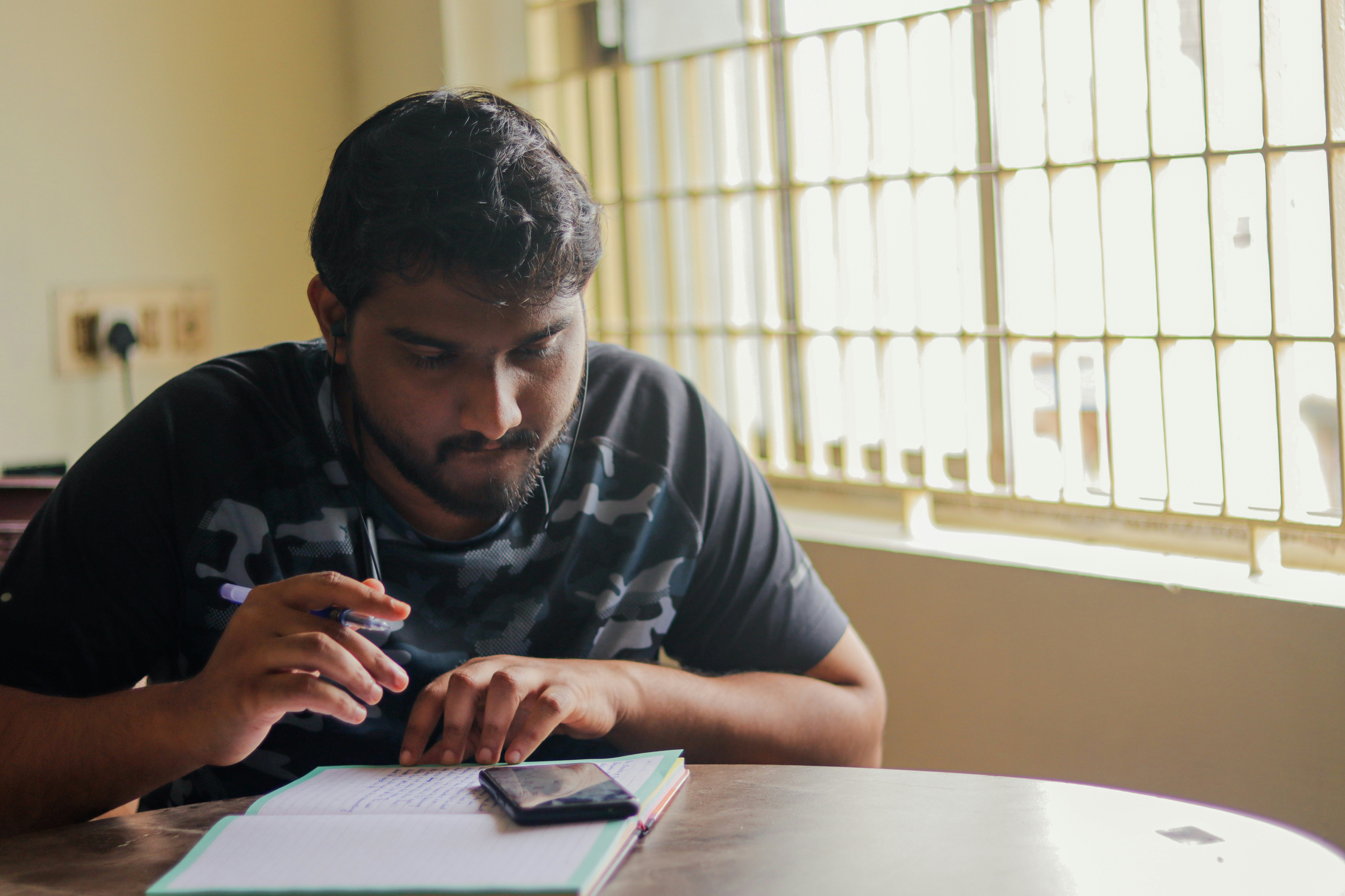 photo-1638030195605-e38e33f3a083?ixid=M3wxMjA3fDB8MXxzZWFyY2h8MTJ8fG1hdGhzJTIwdHVpdGlvbiUyMGluJTIwcm9oaW5pfGVufDB8fHx8MTc1ODM2MDkxN3ww\u0026ixlib=rb-4.1.0