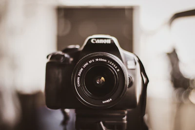 Canon EOS R100 レビュー
