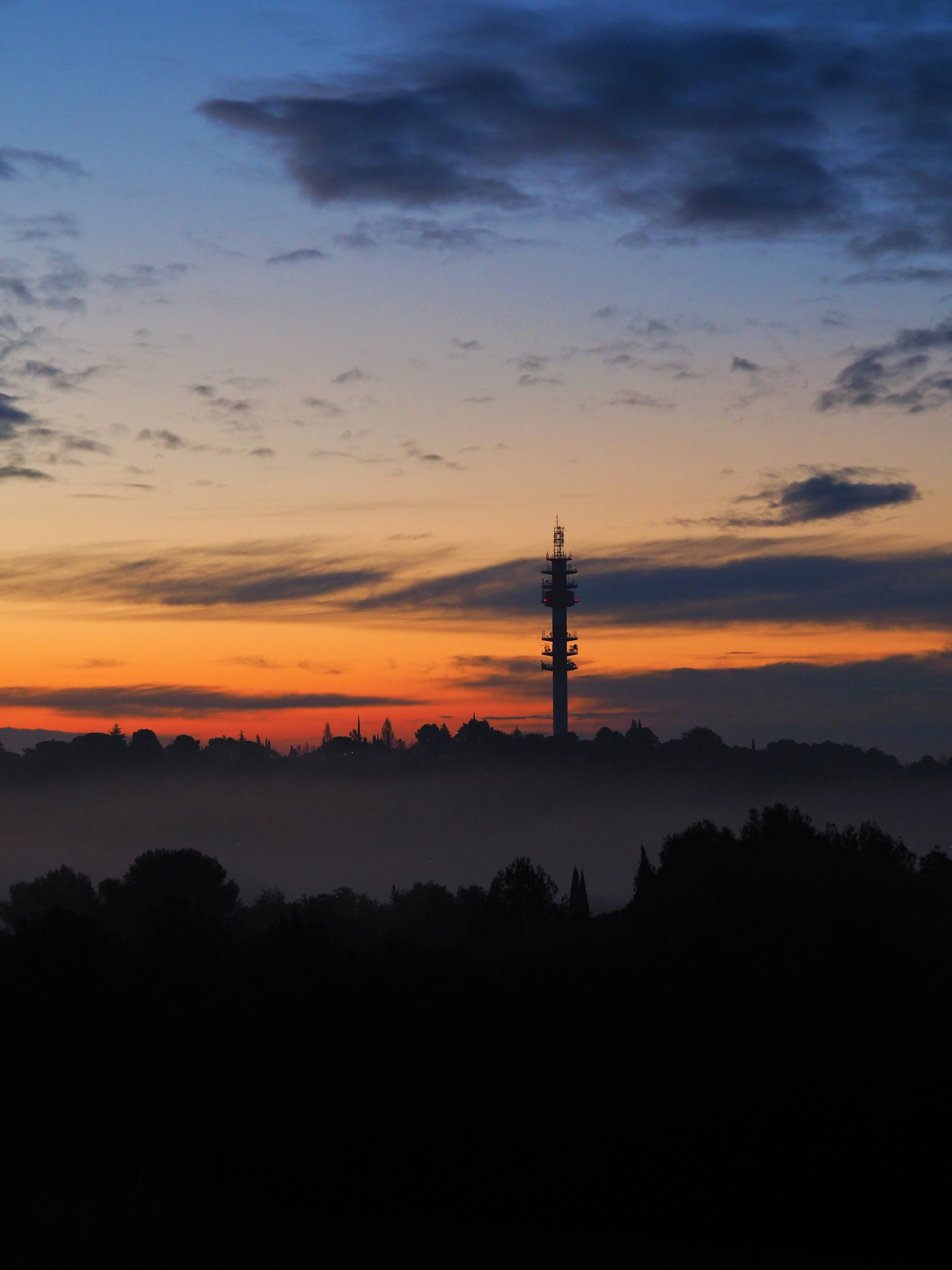 Juvignac Photos Télécharger des images gratuites sur Unsplash