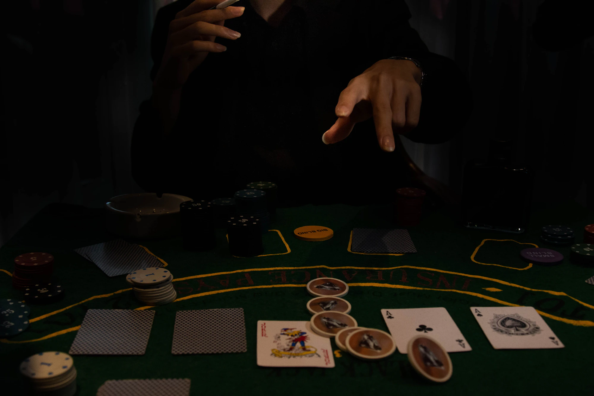 Holdem House casino floor
