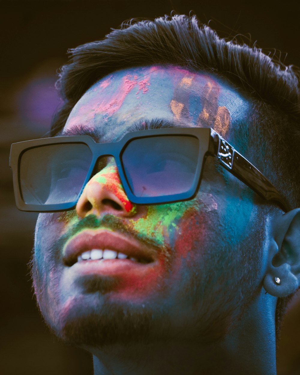 a man with a pair of 3d glasses on his face