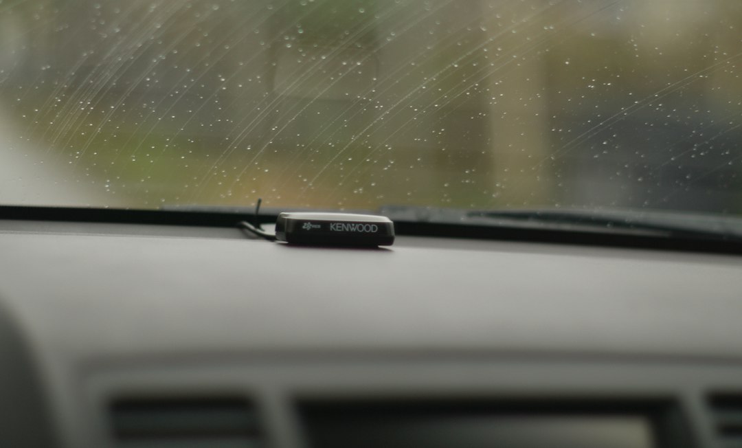 connect device on windshield