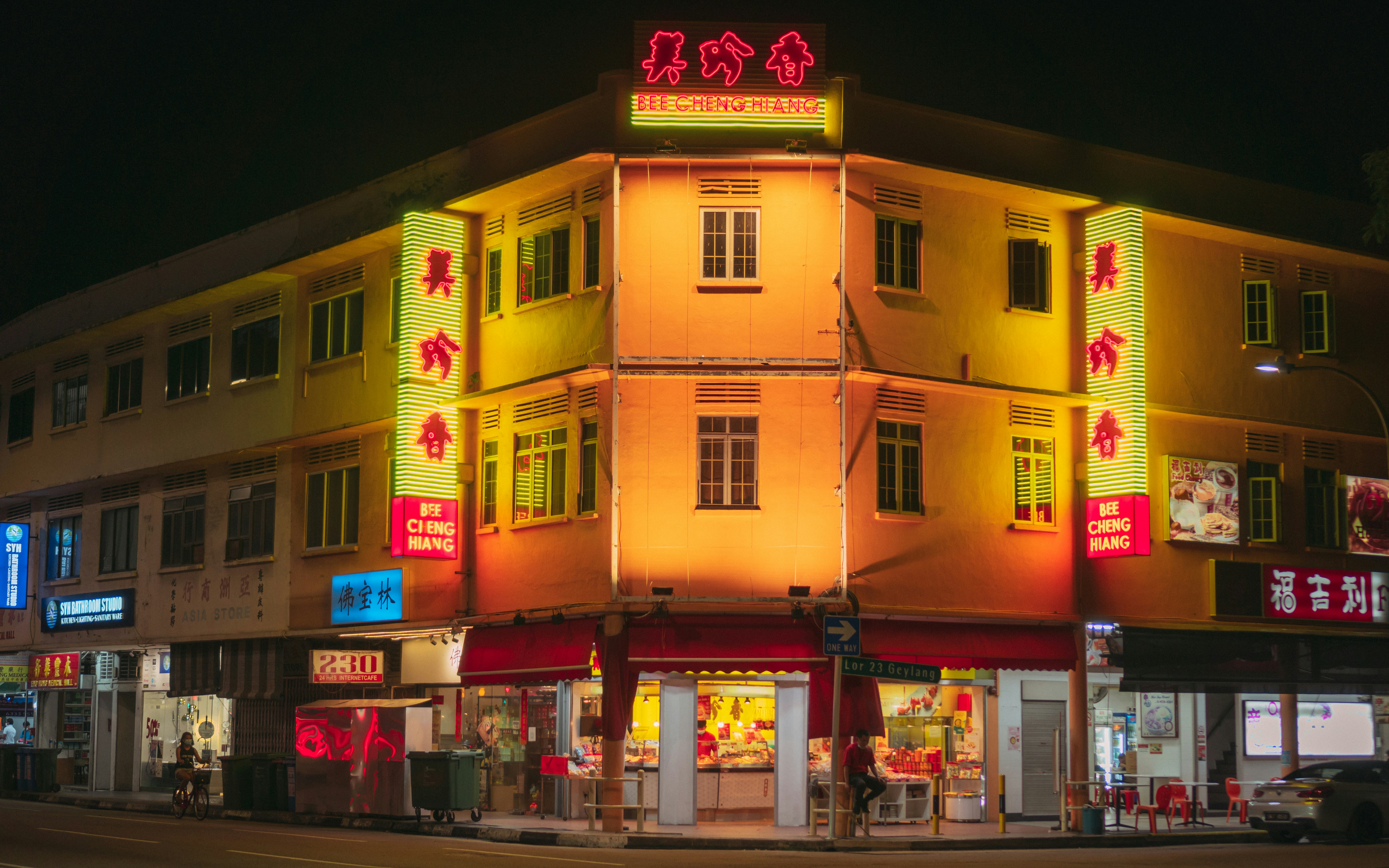 Photo by victoraldabalde