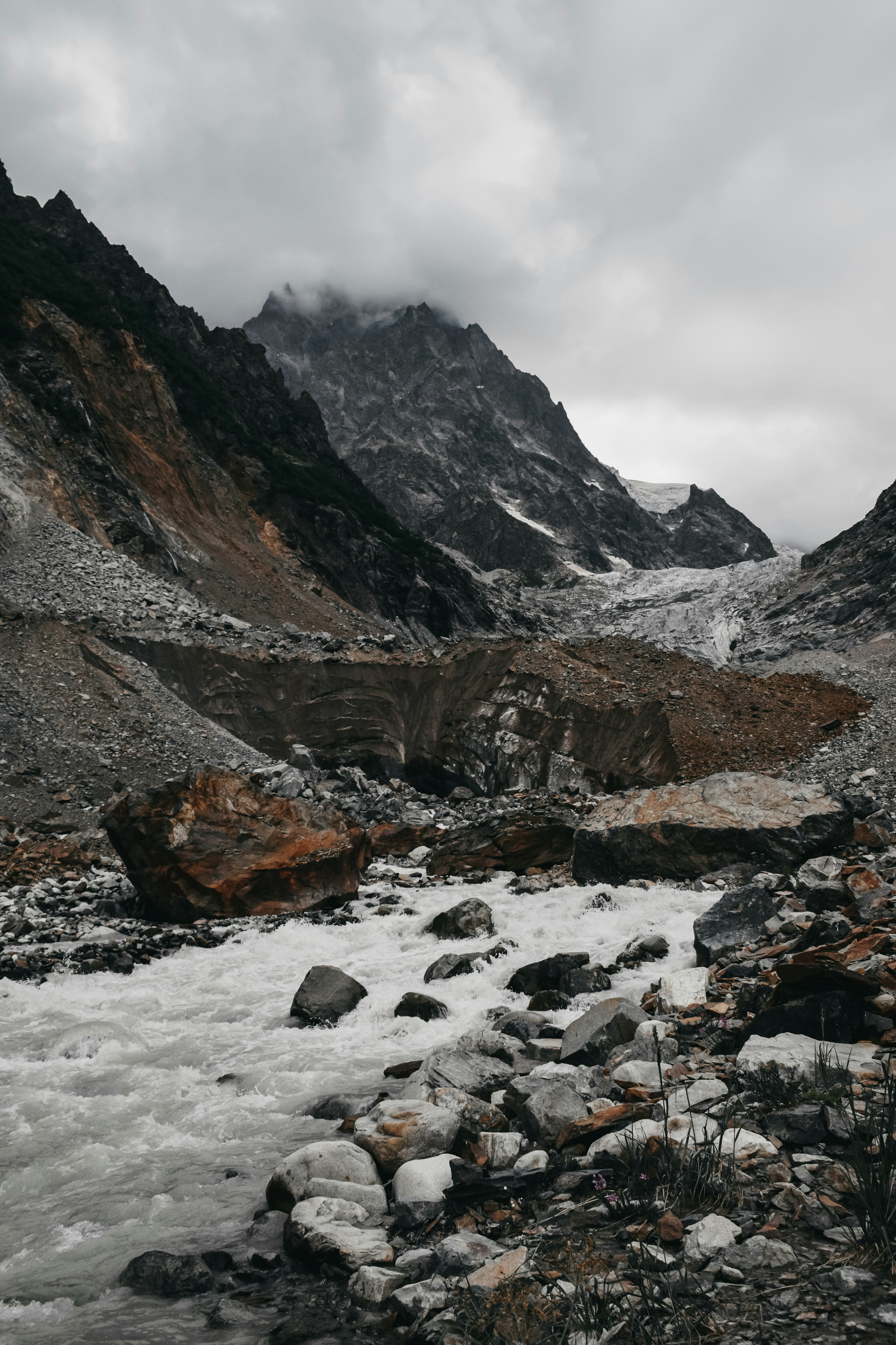 Photo by darya_tryfanava