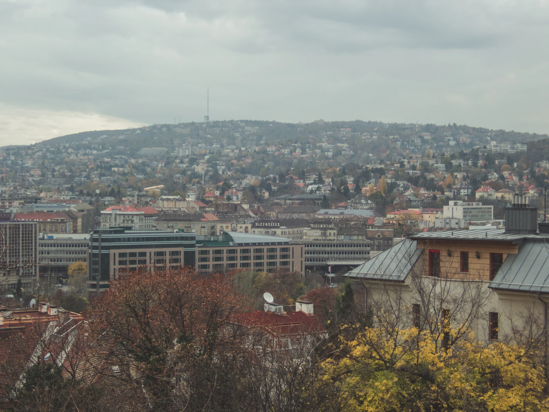 Budapest, Hungary travel guide hero image