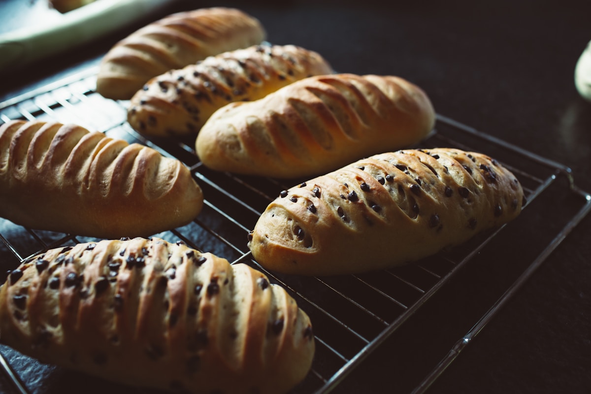 How Can I Freeze Cardamom Buns That Reheat Soft?