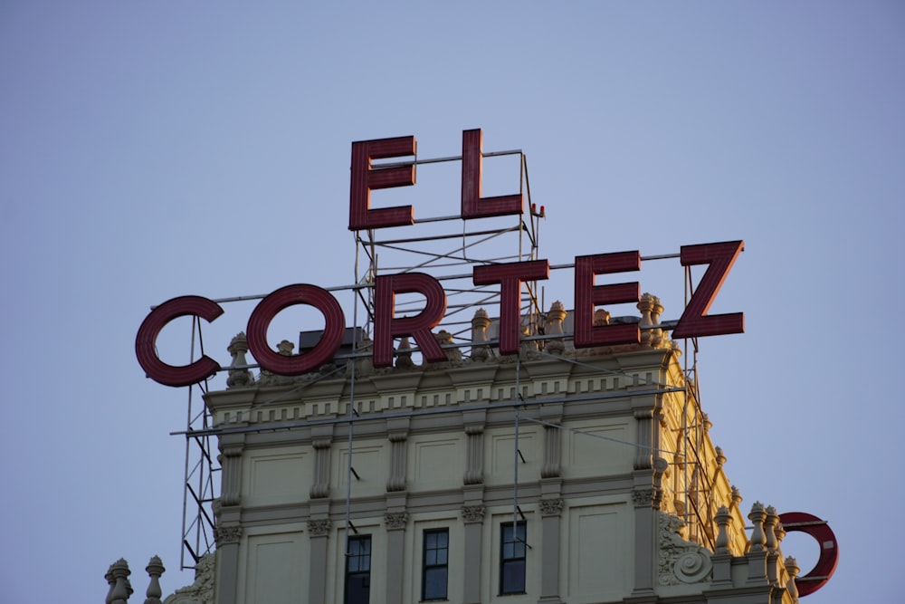 a sign that reads el cortez on top of a building