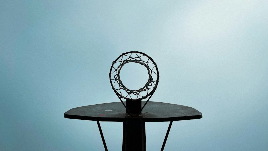 a metal object sitting on top of a metal table