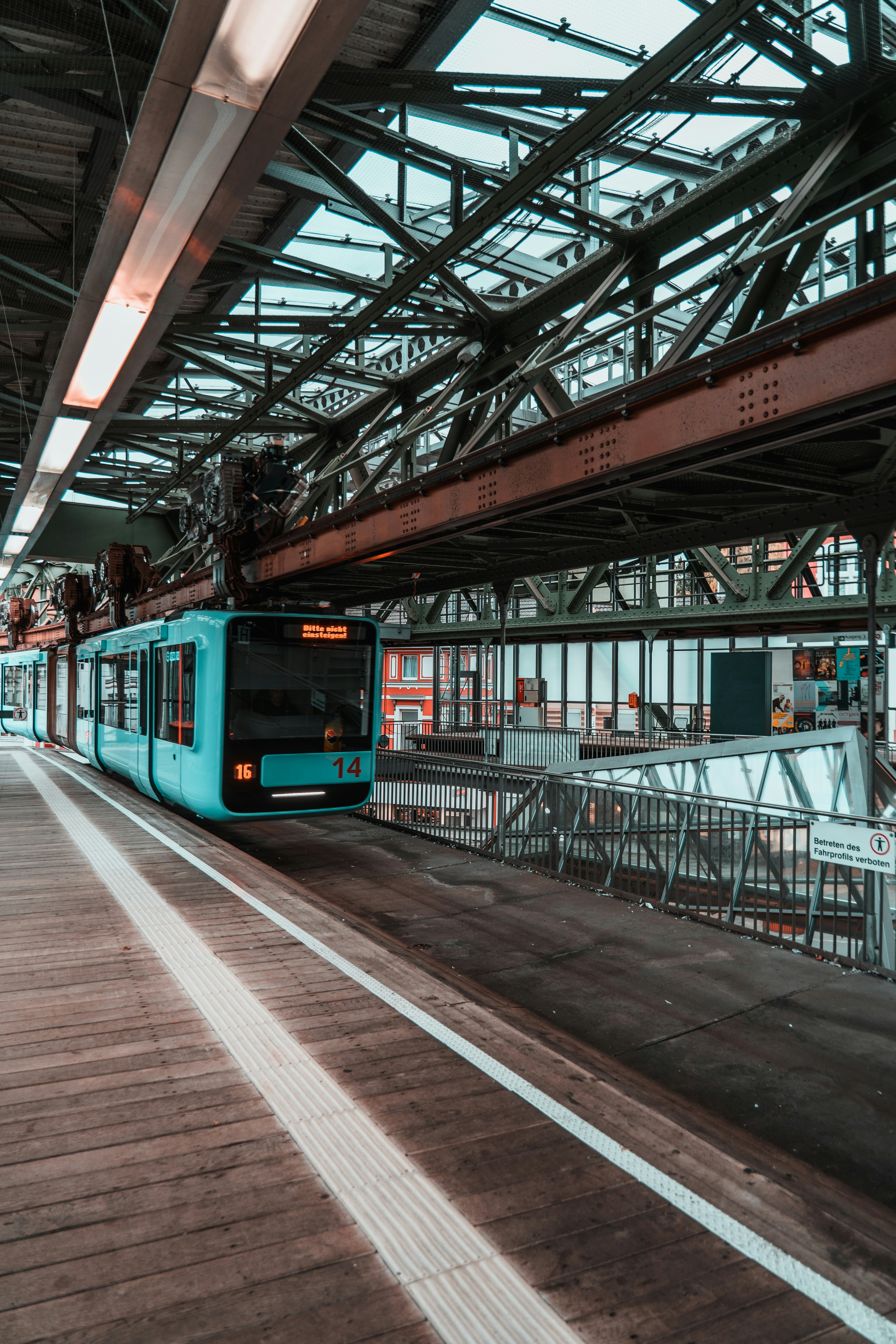 Photo by mitchelanneveldt