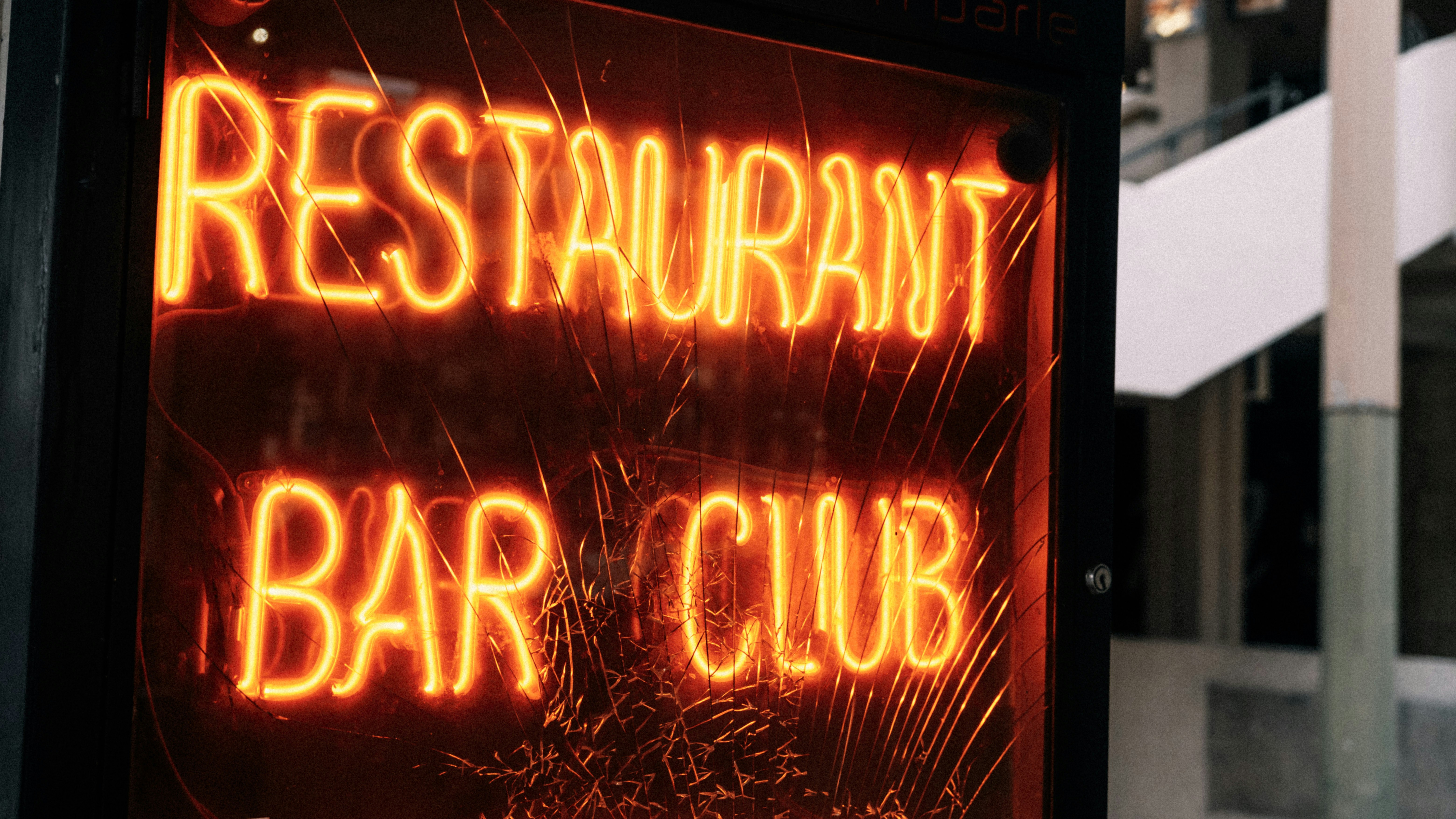 Neon restaurant bar sign
