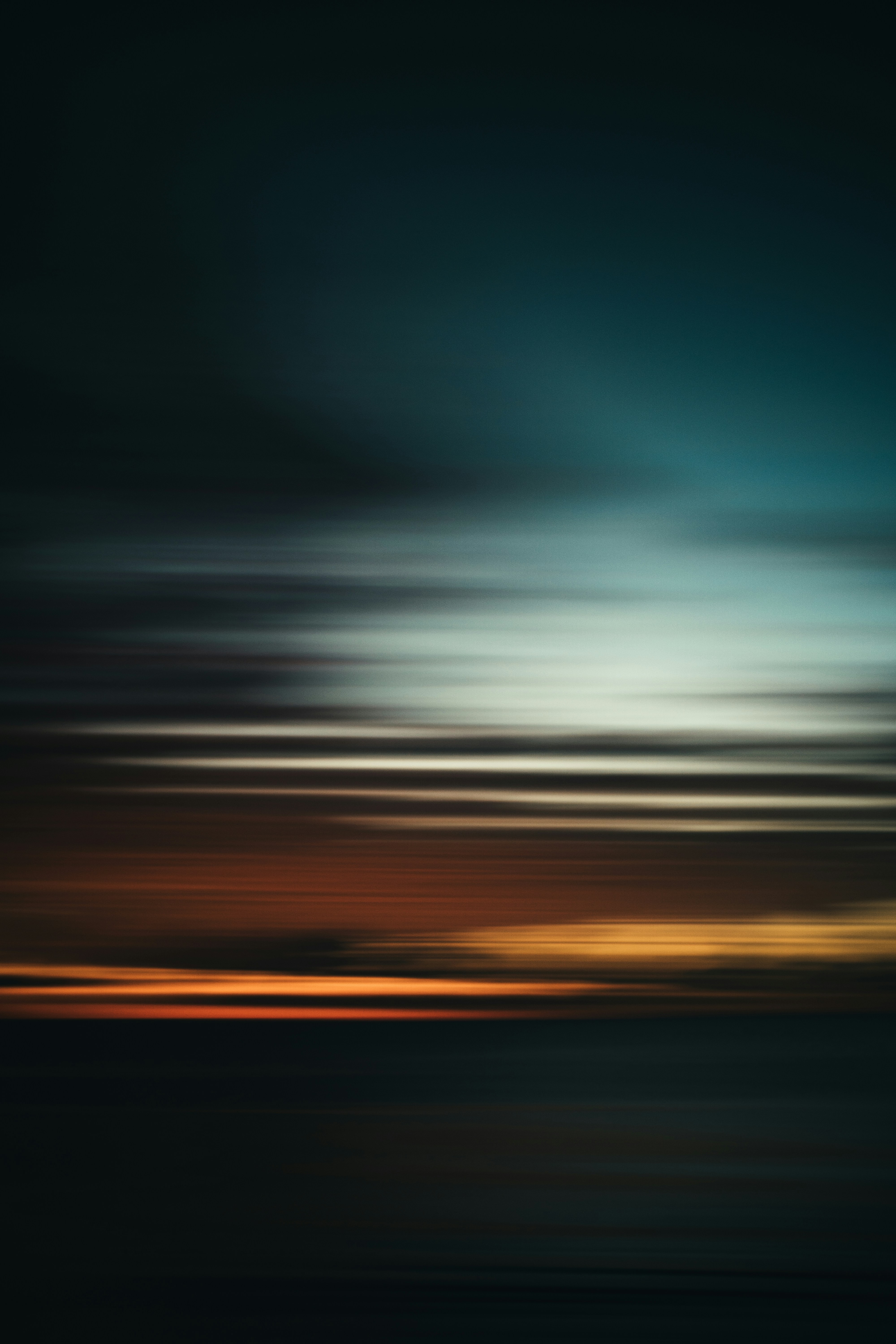 a blurry photo of the sky at night