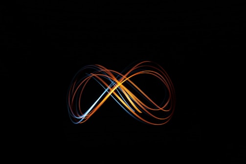 a blurry photo of a light in the dark