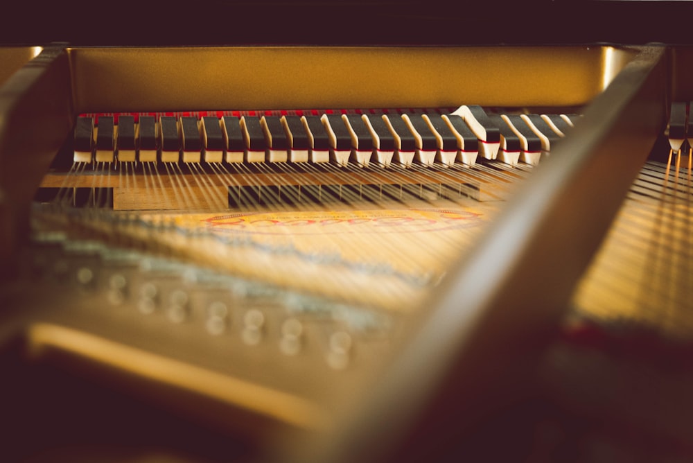 a close up of a piano that is playing