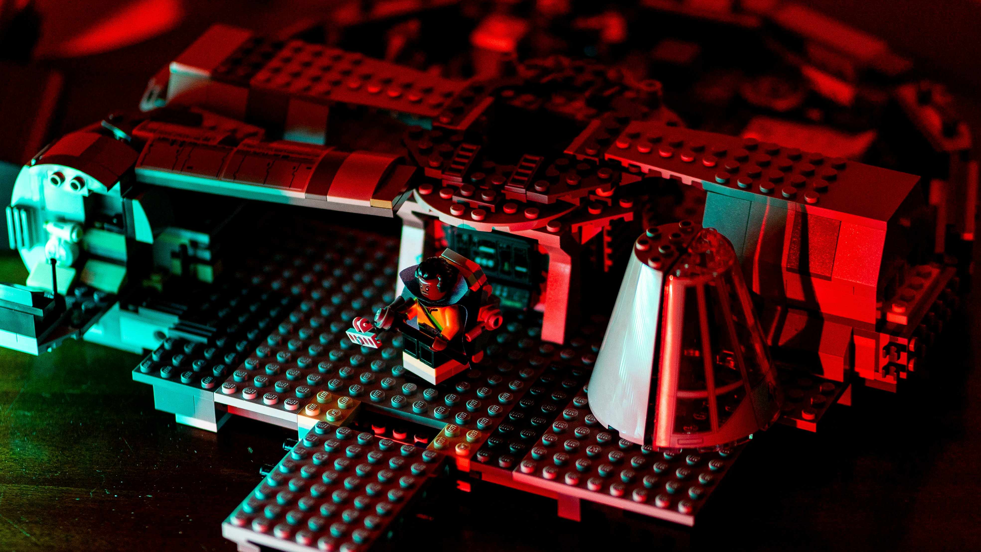 Starship spacecraft thermal protection heat shield tiles glowing entry test