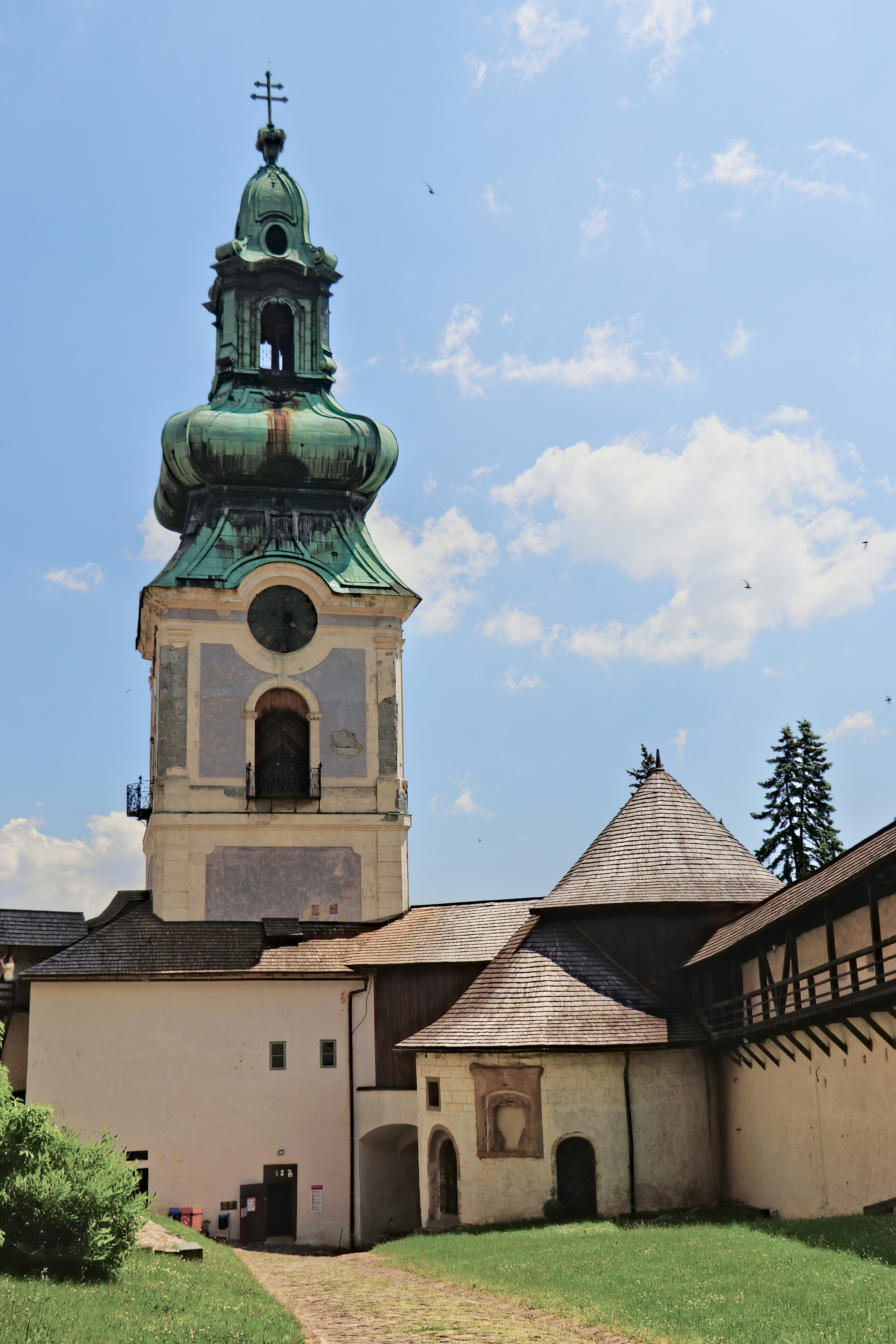 Banska Stiavnica – Transportation & Getting Around