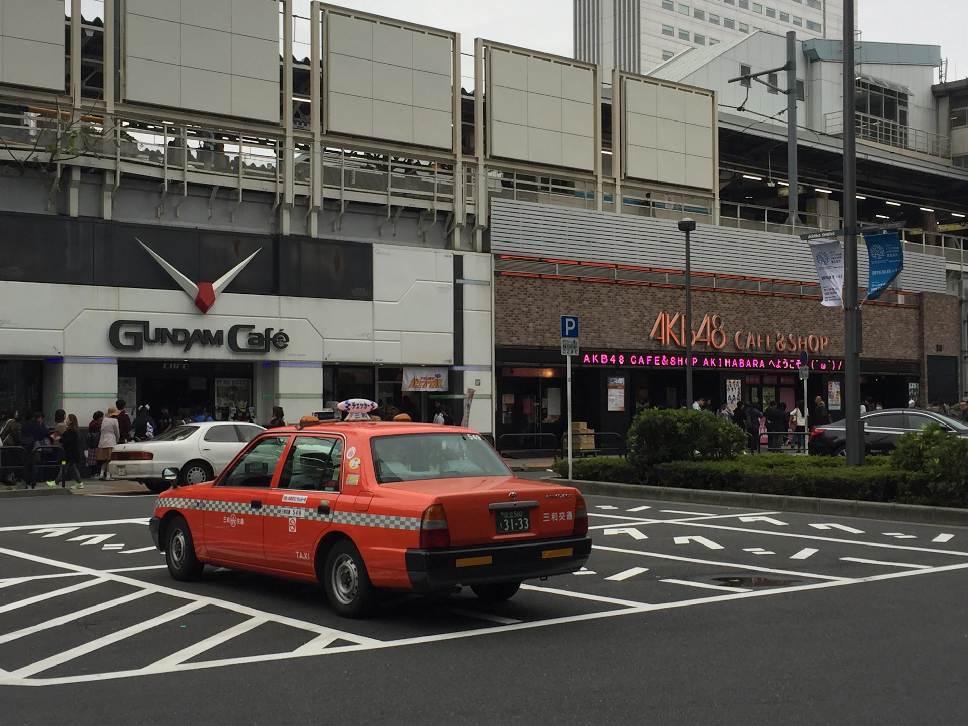 Tokyo cafe street atmosphere