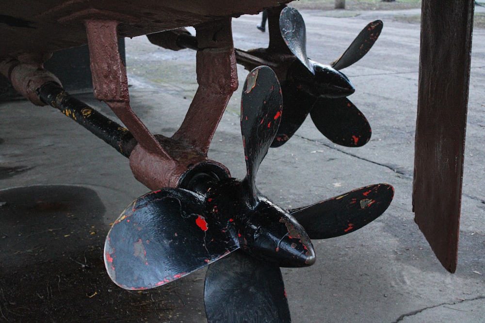 a close up of a propeller on a plane