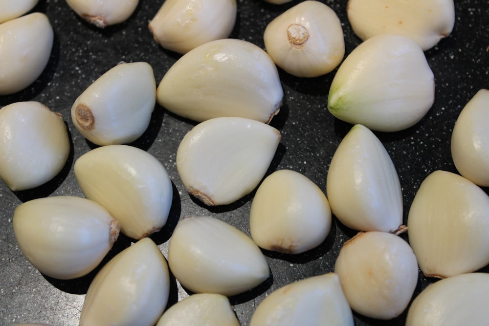 a close up of some kind of food on a pan