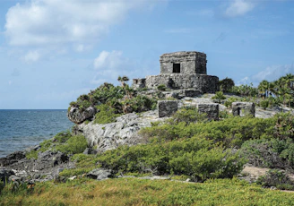 Tulum visto desde la izquierda