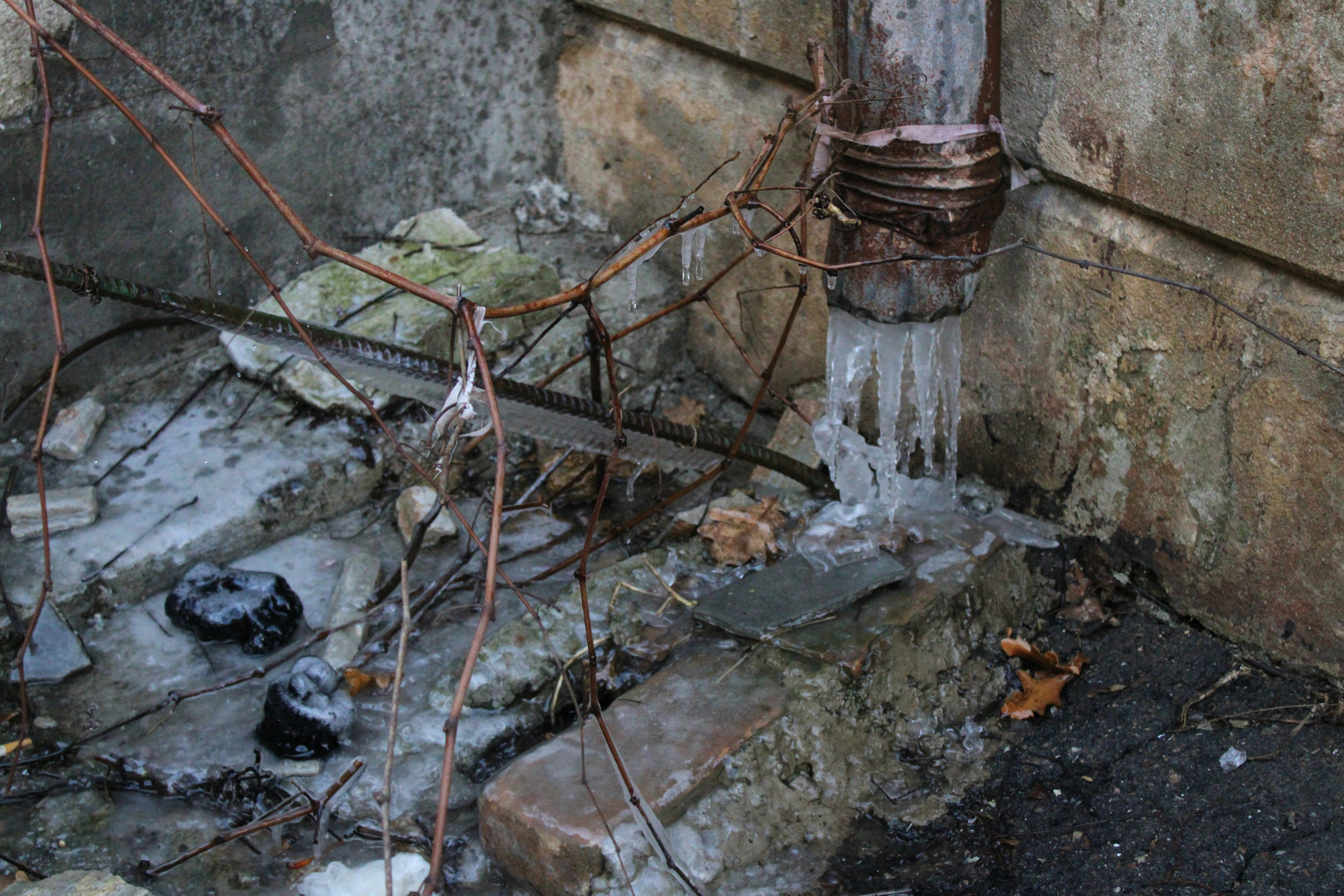 Burst & Frozen Pipe Repair Water Damage Restoration