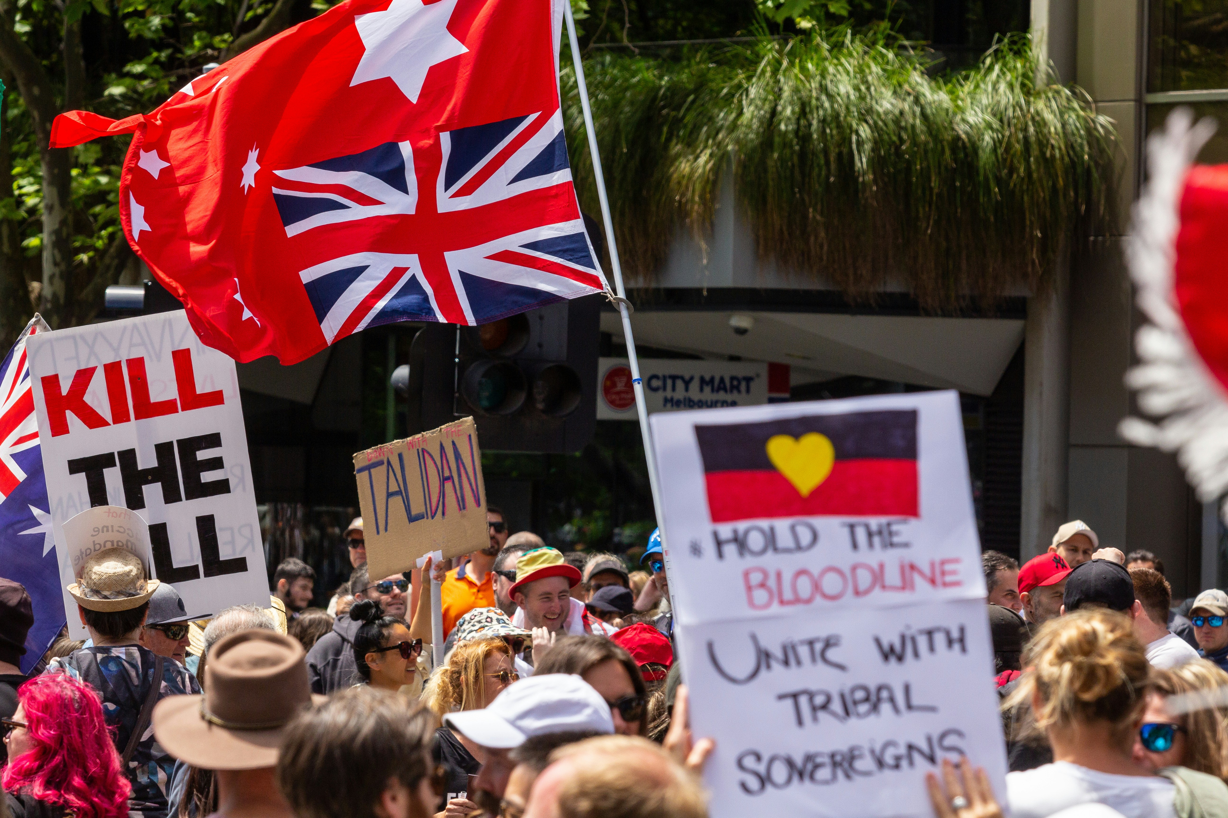 Bondi Beach Attack Highlights Australia's Rising Antisemitic Crisis