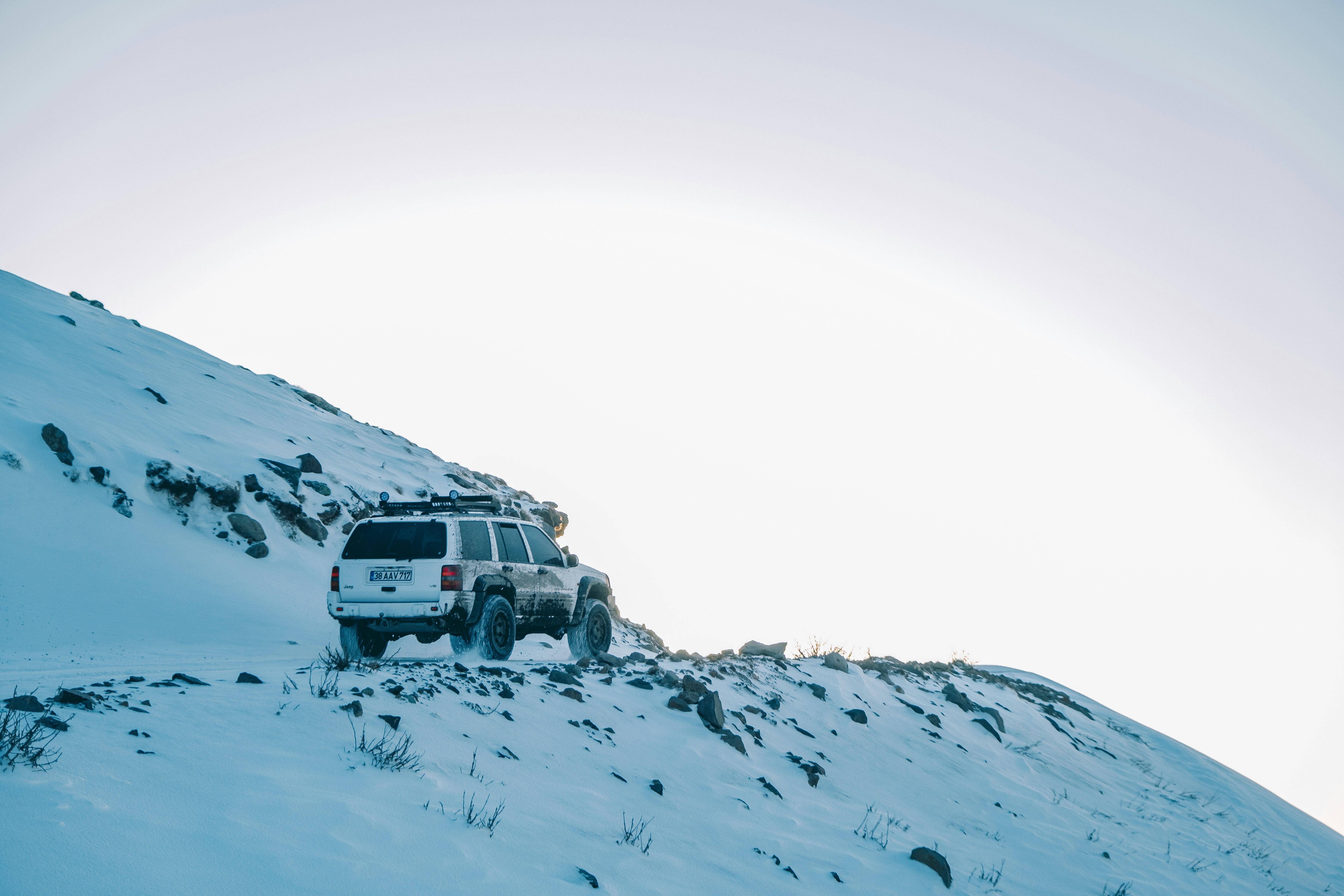 blog illustration, ilustrasi artikel Throttle Up Your Desktop: Epic Snowy Mountain Drift Car Wallpapers 2