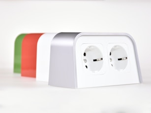 a couple of plugs that are sitting on a table