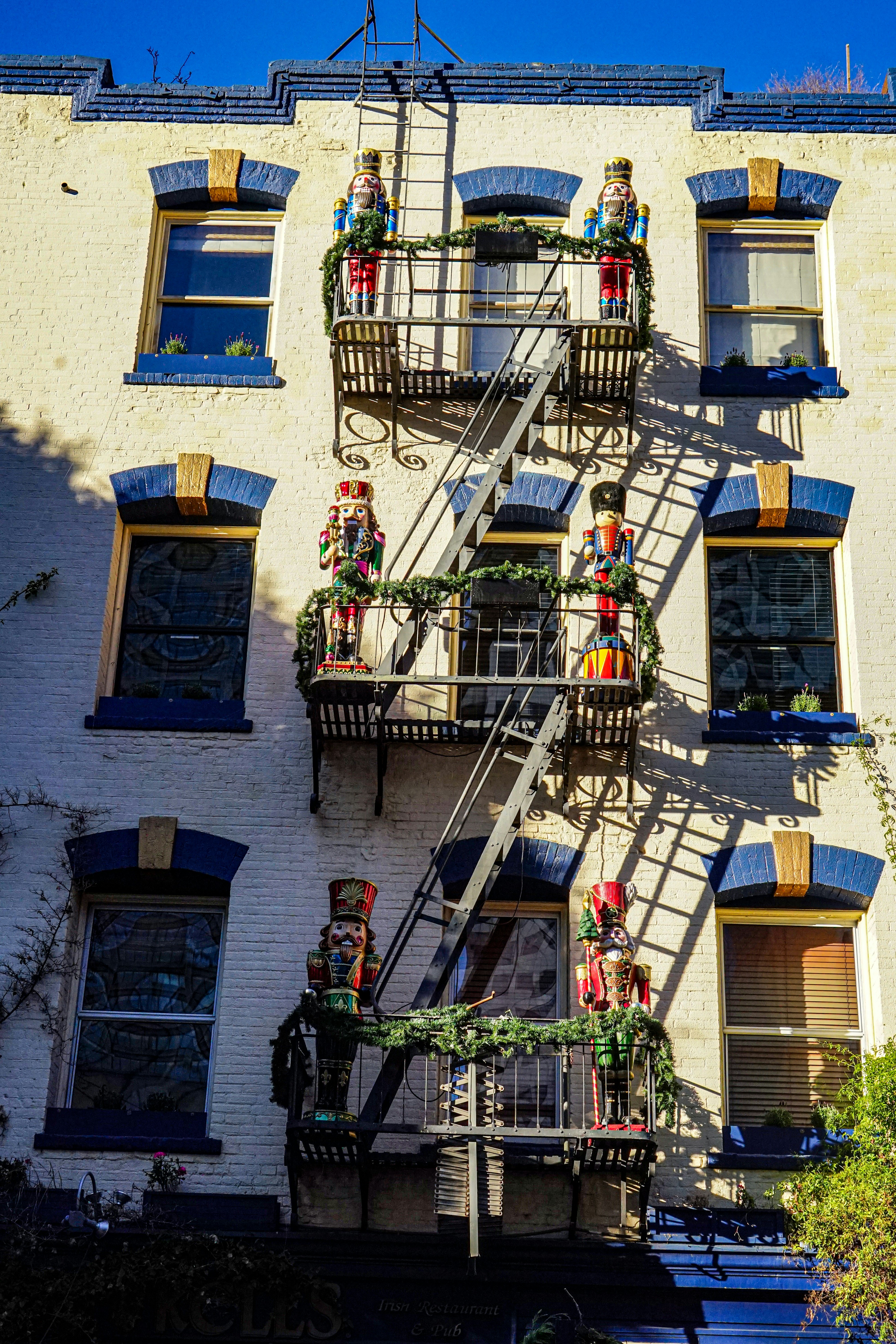 2. 革新的な美容鍼灸：