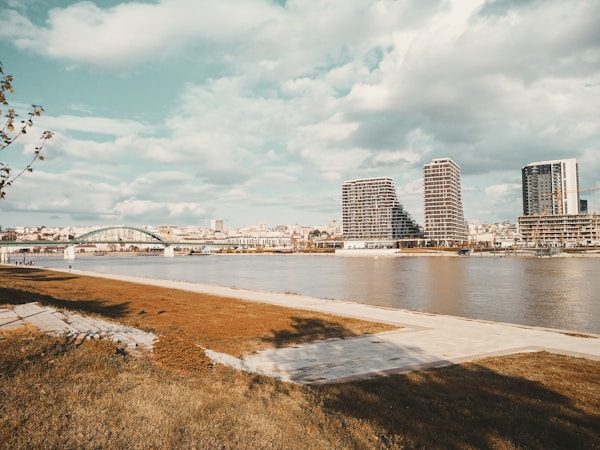 Best Weather and Seasons in Sava, Ideal Months to Visit