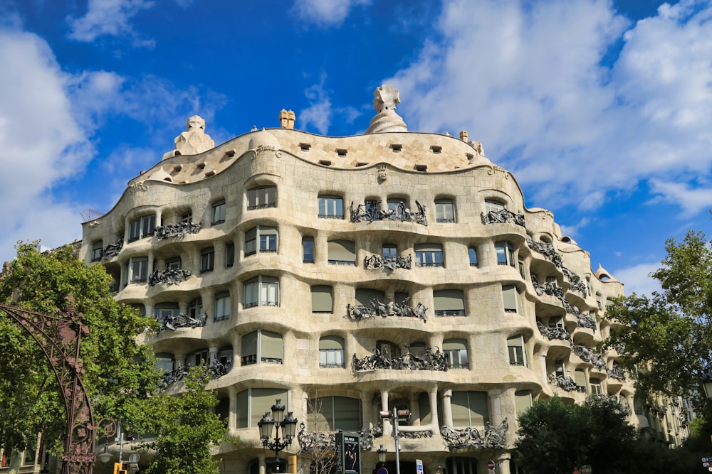 a tall building with balconies and balconies on it