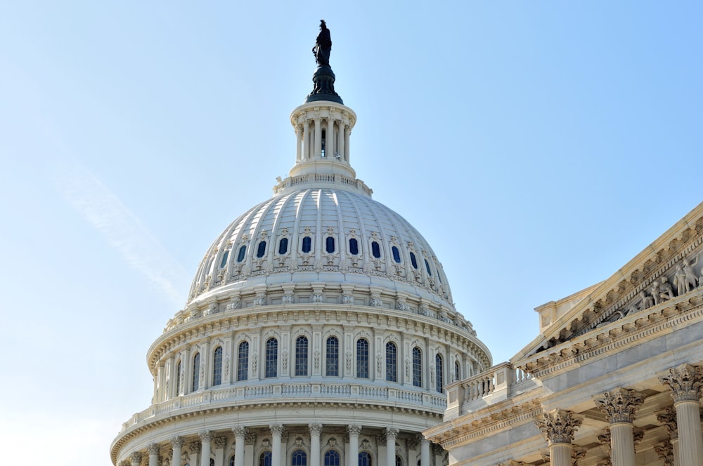 a view of the dome of the u s capitol building