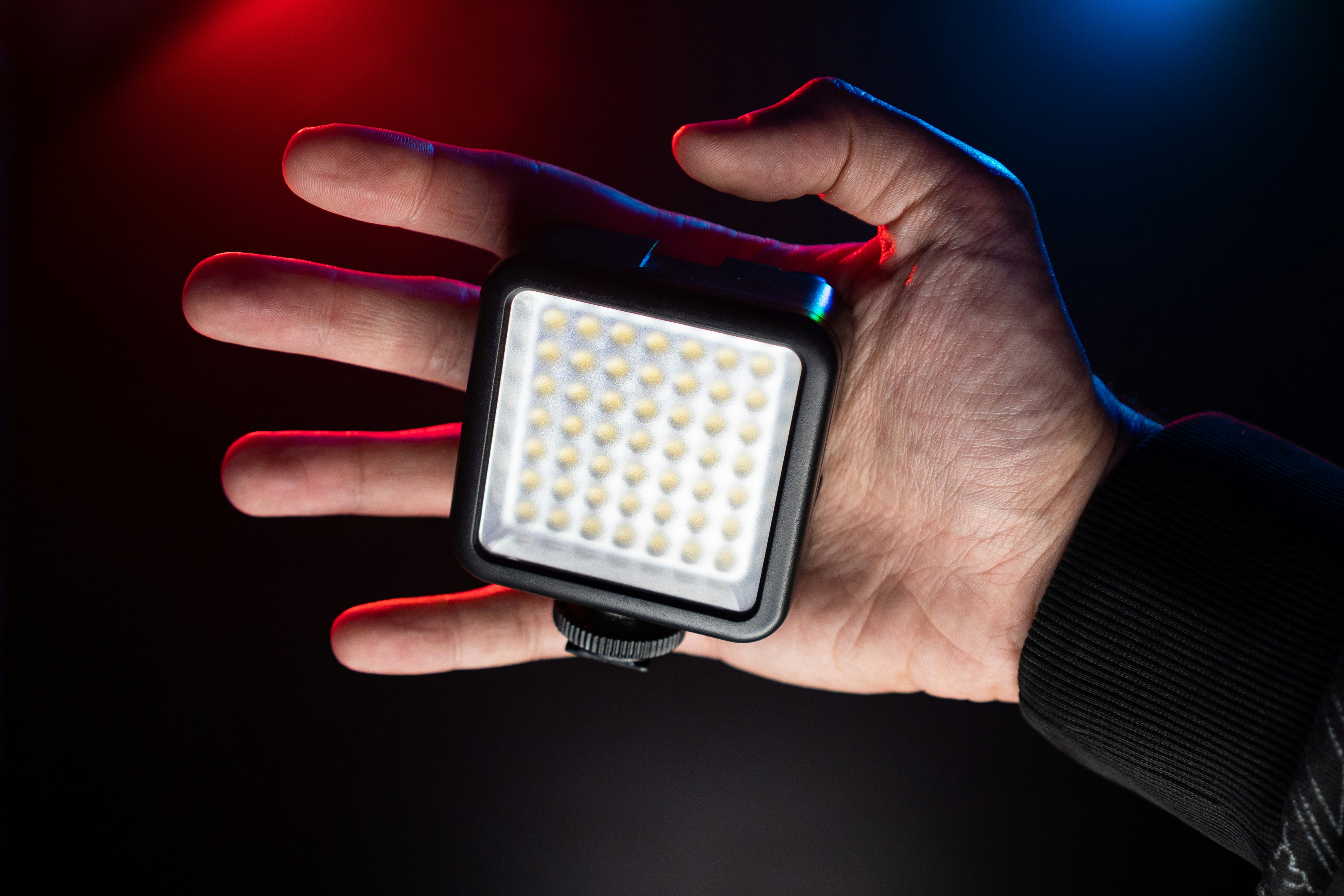 a hand holding a cellphone